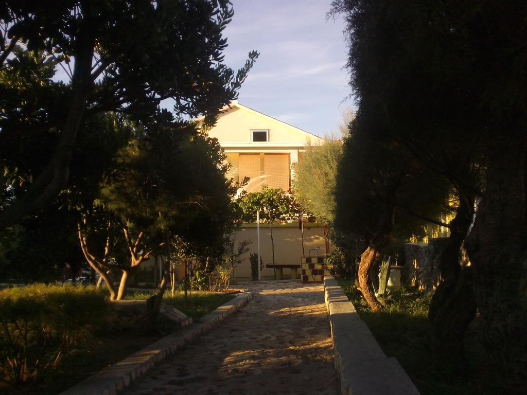 Kuca Za Odmor Laura Apartment Razanac Luaran gambar